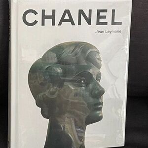 Chanel decor book NEW